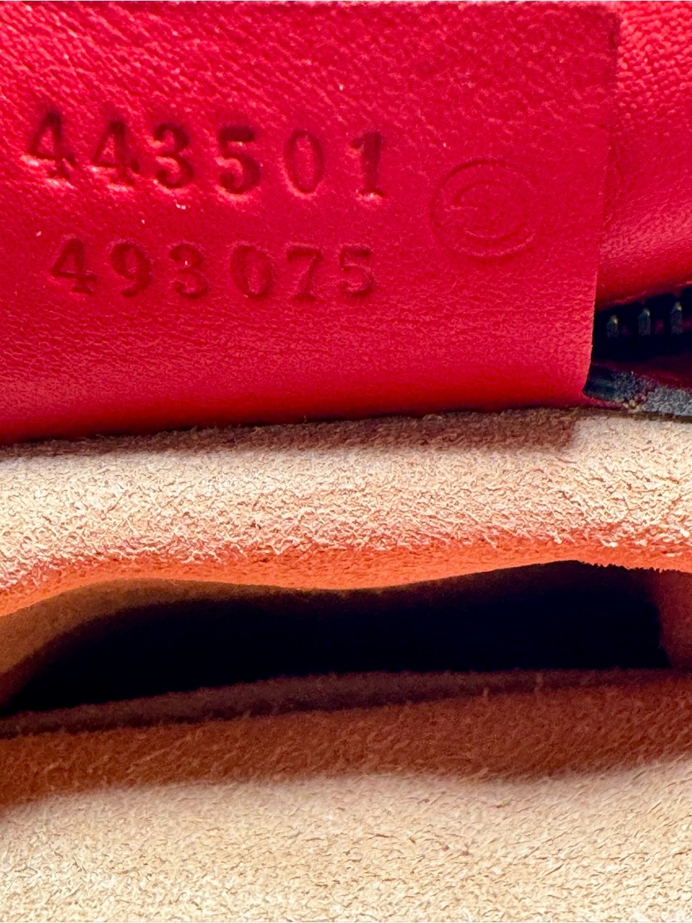 Gucci Red Calfskin Matelasse Medium GG Marmont Shoulder Bag W Gold Chain Strap - Picture 13 of 16